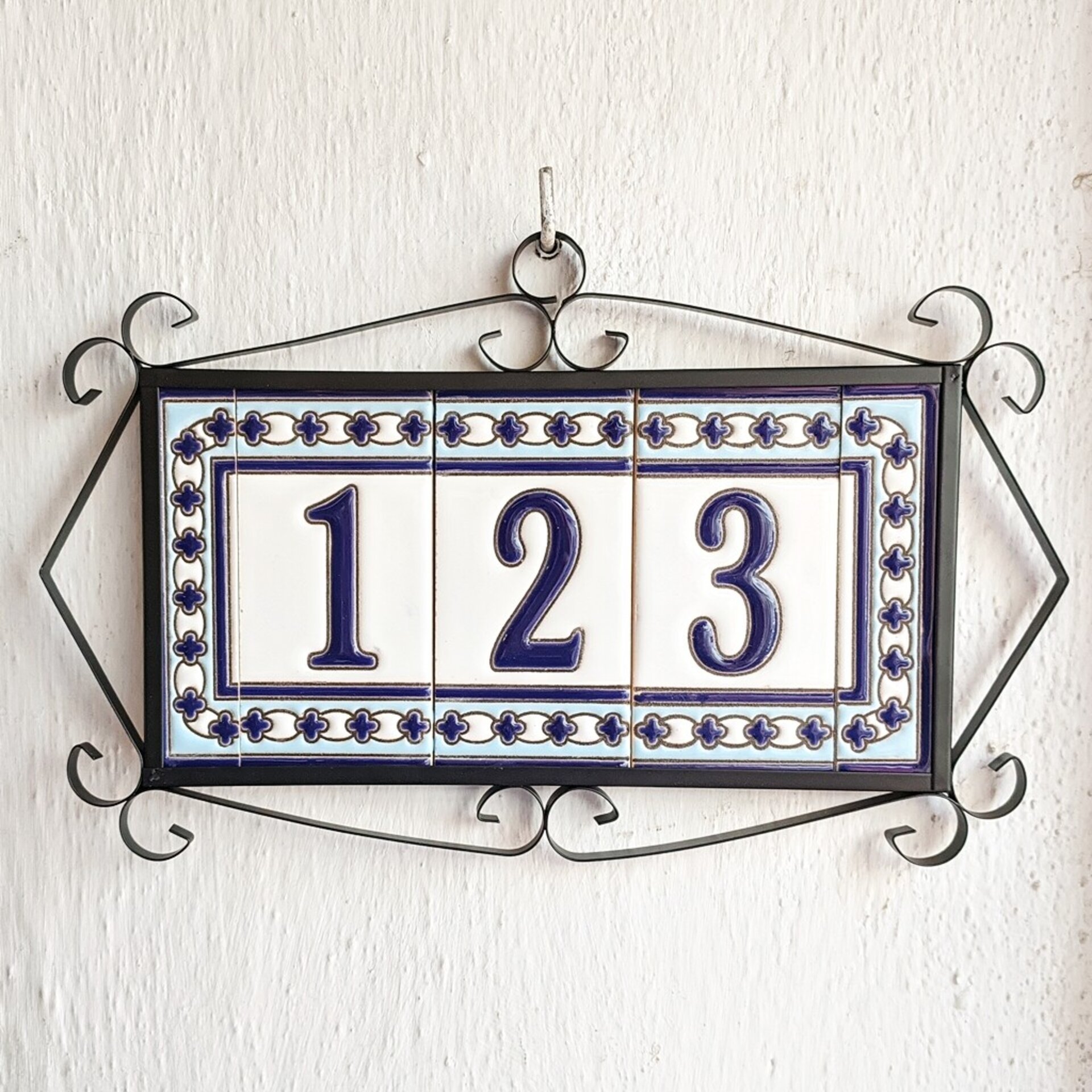 Letras y Números modelo "AZUL-BLANCO" - 11cm. (2.1") - 16