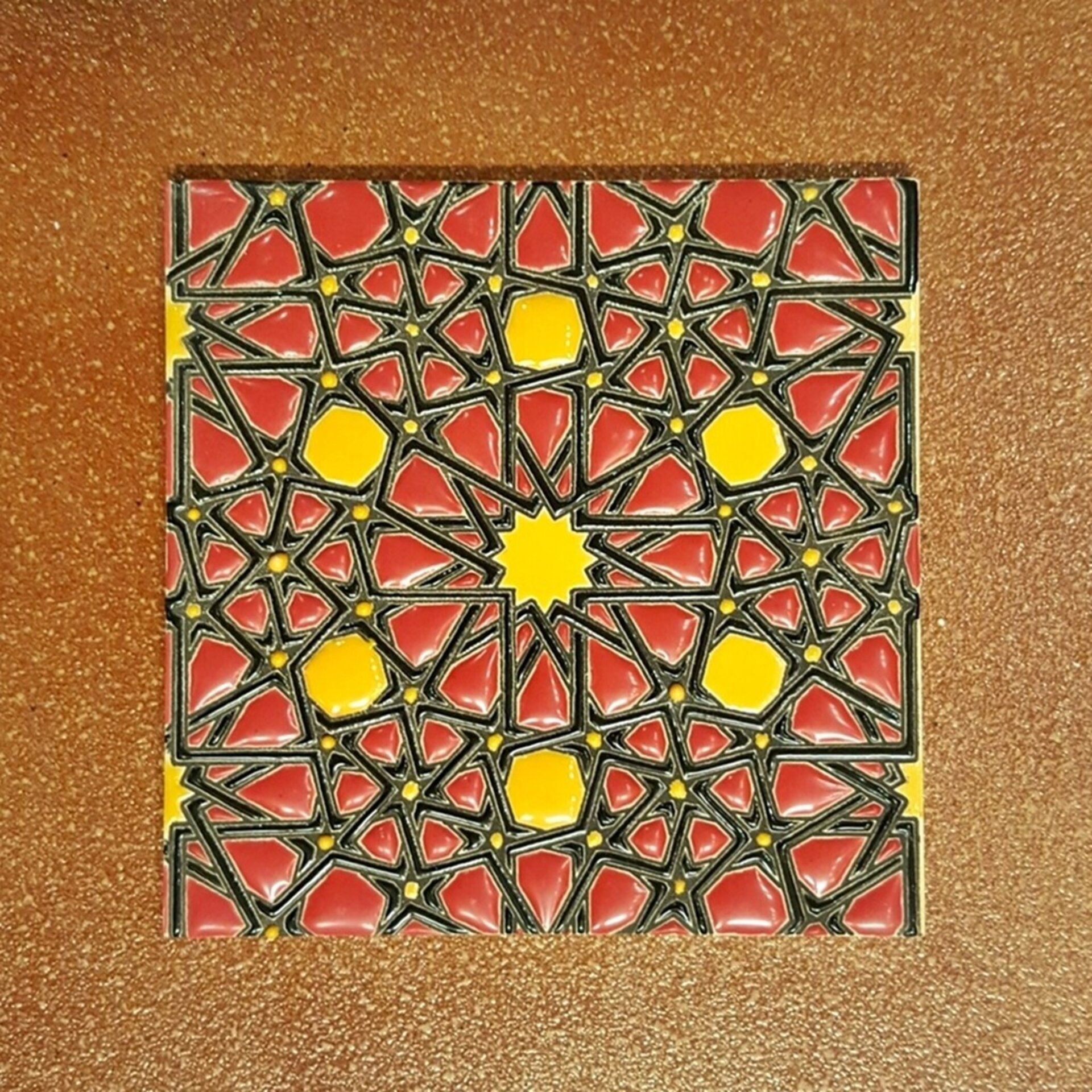 Azulejo artesanal de 15cm. esmaltado en cuerda seca. - 3