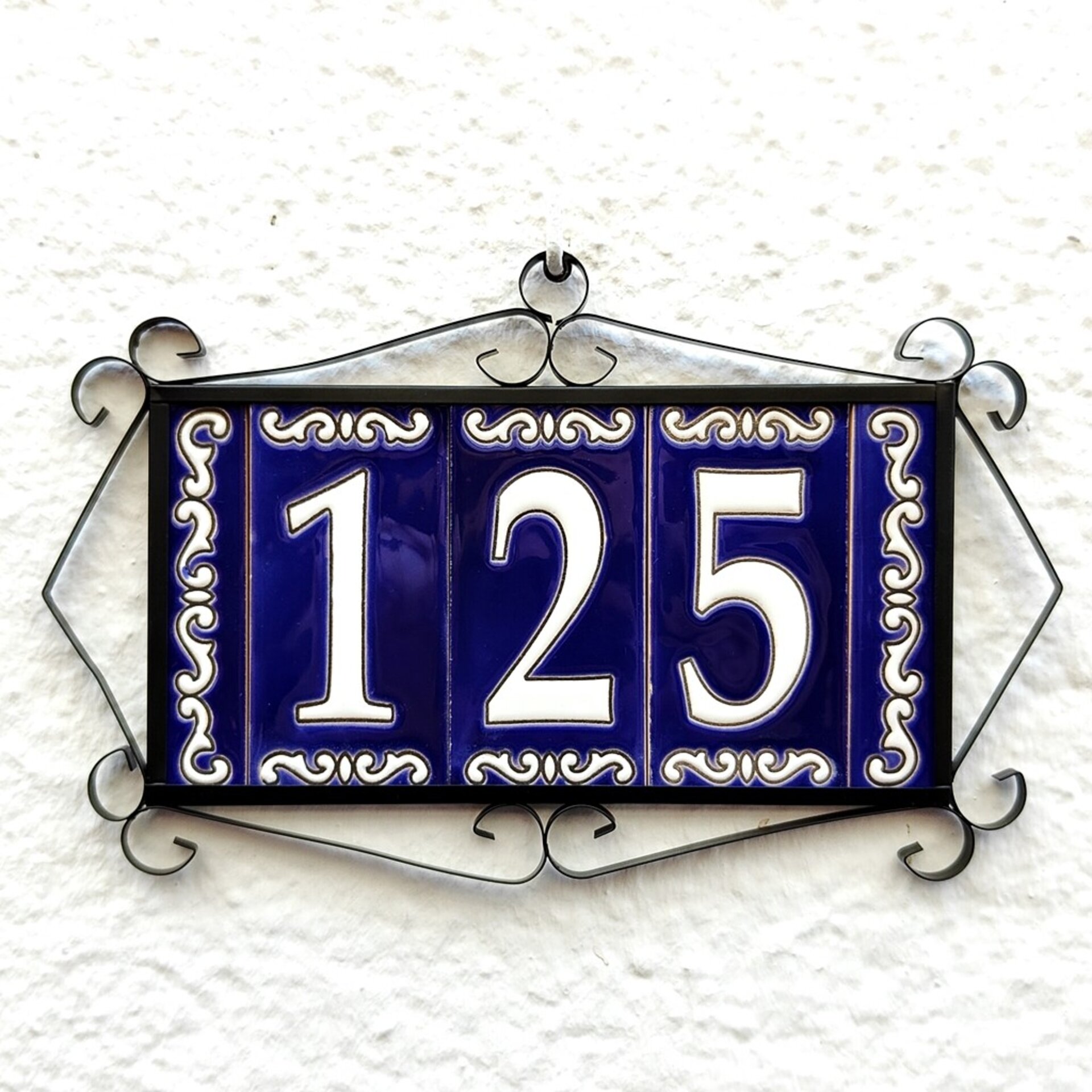 Letras y Números modelo "CIELO-AZUL" - 11cm. (2.1") - 6