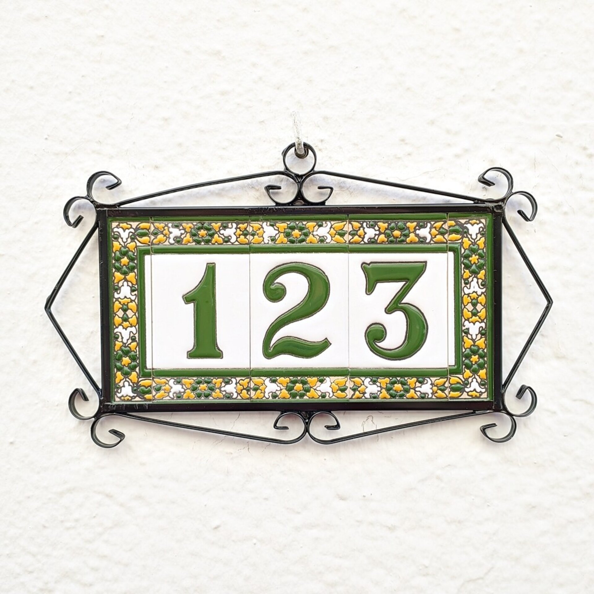 Letras y Números modelo "COLOR-V" - 11cm. (2.1") - 15