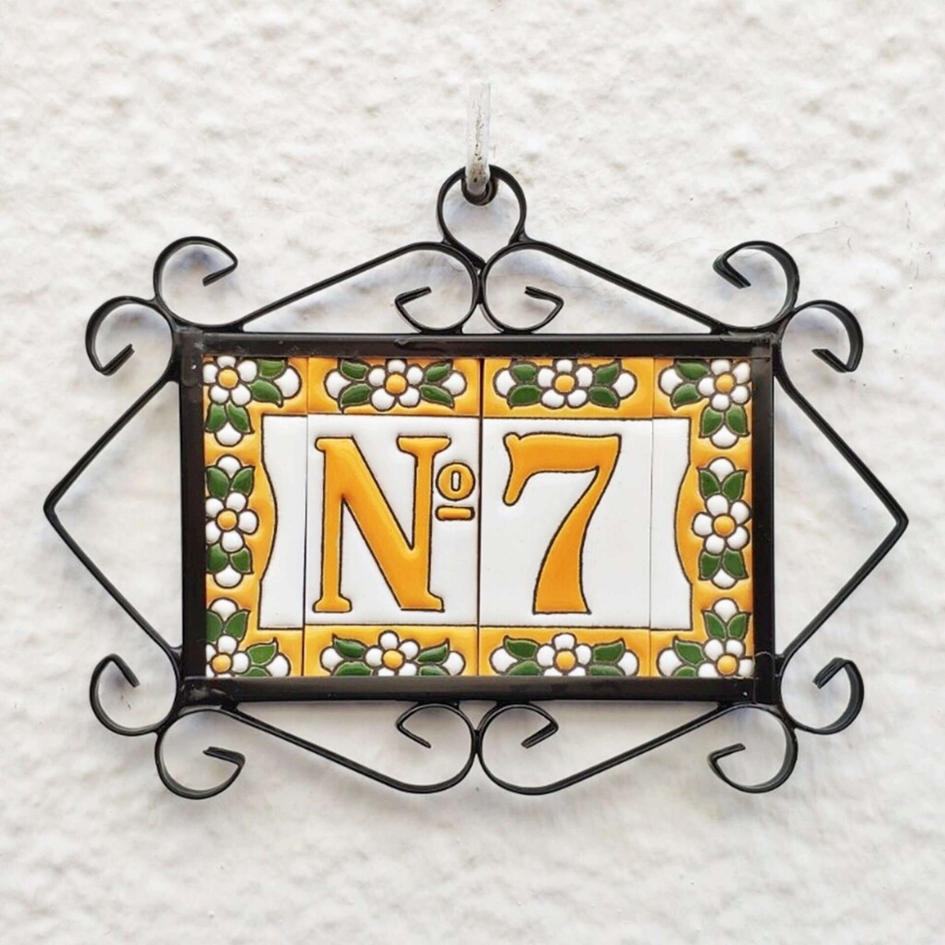 Letras y Números modelo "AMARILLAS" - 7,5cm. (3") - 12